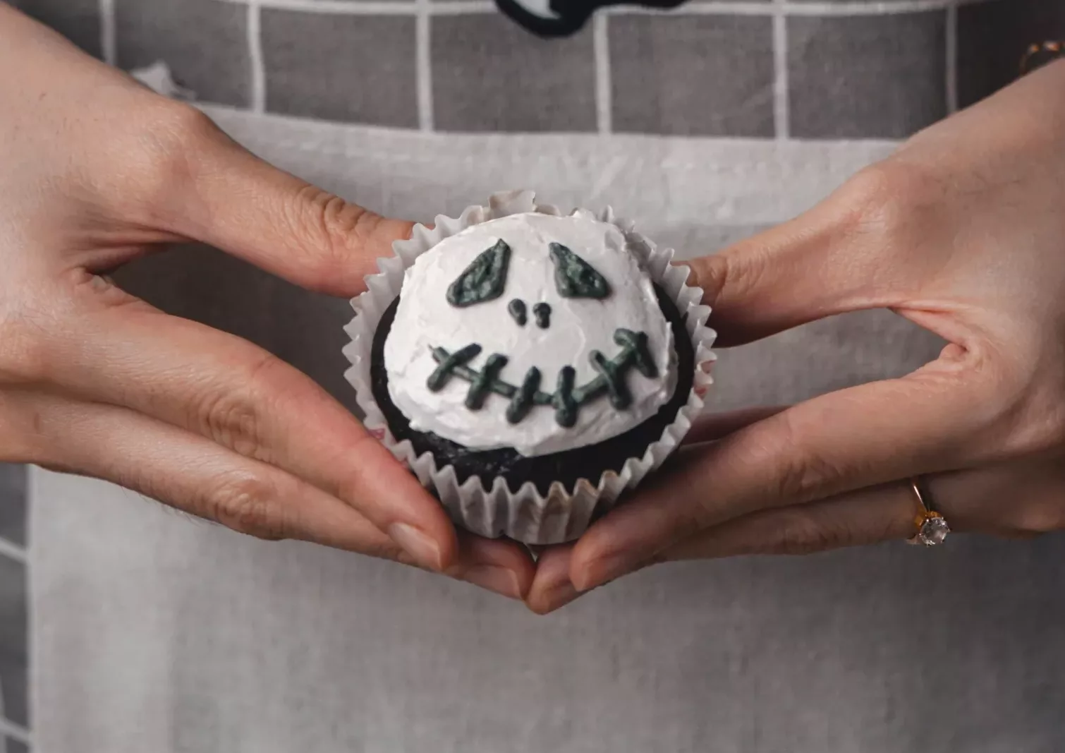 Familiar Cupcakes Halloween - Image 2